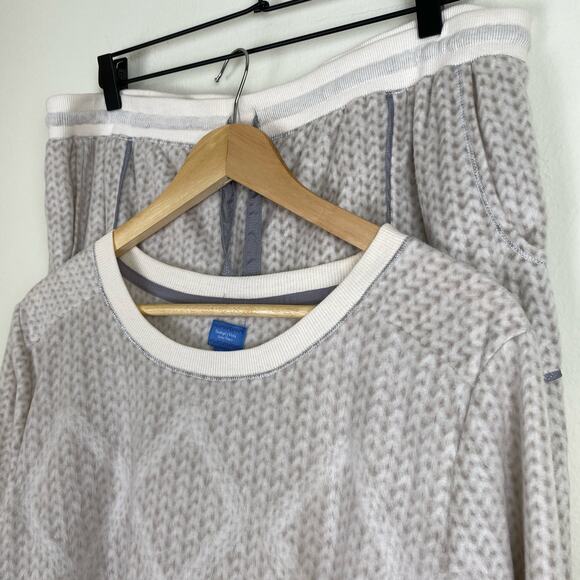 Simply Vera Womens Lounge Set Size XL Cream Gray Cozy Pajamas Soft - Picture 2 of 11